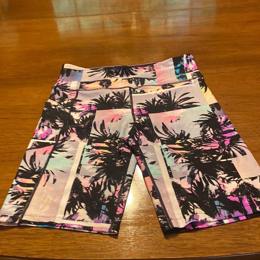 Calvin Klein Work Out Shorts Size Medium